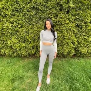 Meet your Posher, Jenna